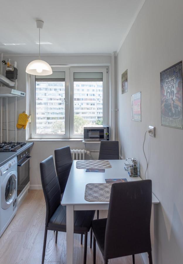 Irene - Cozy House- 2 Apartment Bucharest
